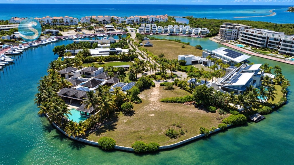 Lot in Cap Cana