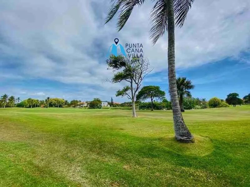 Caribbean Lake Cocotal: Spacious 3-Bedroom Condo for Sale in Punta Cana with High-End Finishes — photo 12