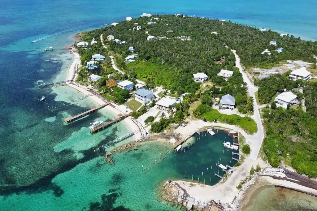 Bajamar With Slip 19 In A Abaco BS — photo 3