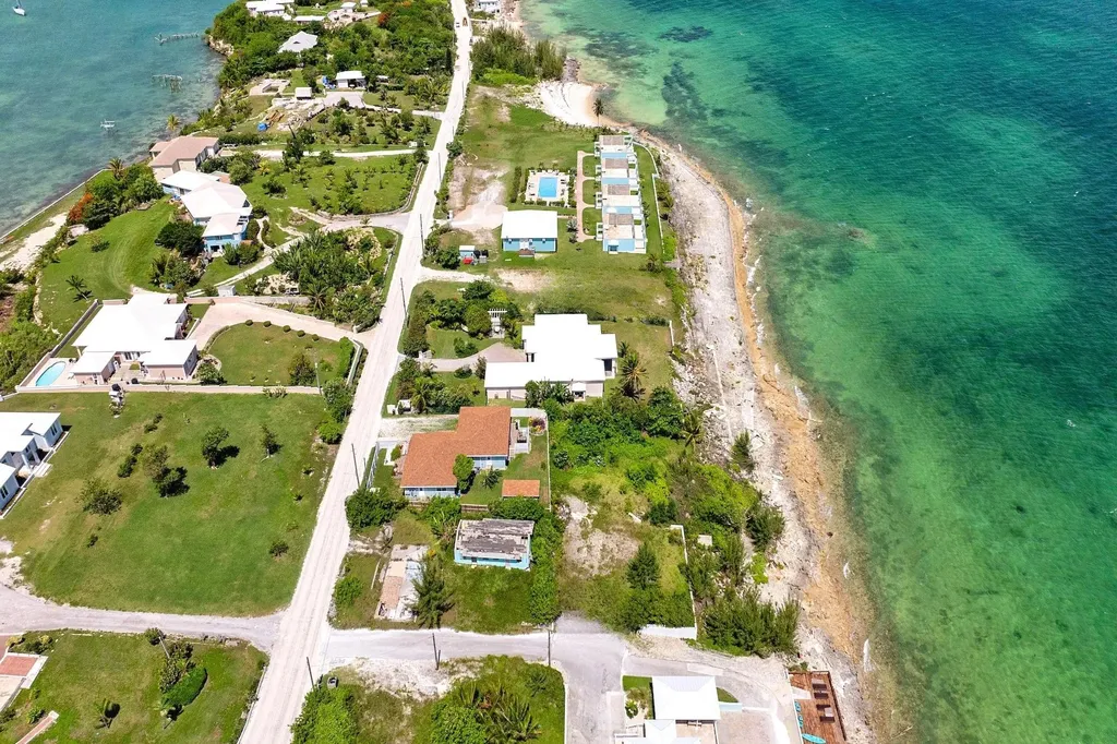 Lowe's Property Abaco BS — photo 11
