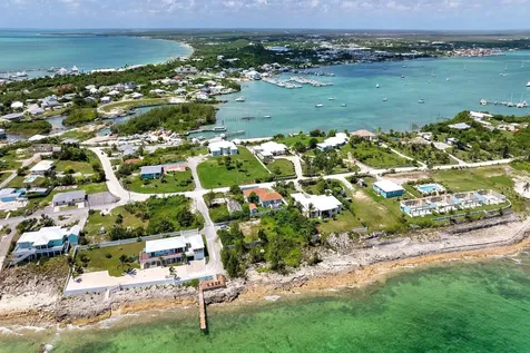 Lowe's Property Abaco BS — photo 12