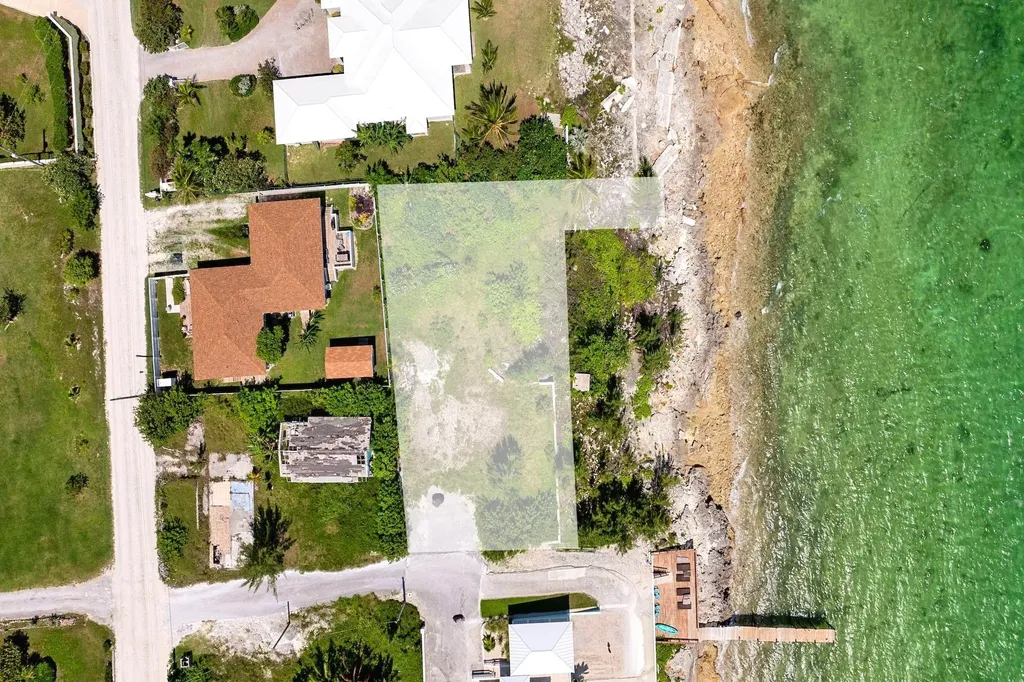Lowe's Property Abaco BS — photo 3
