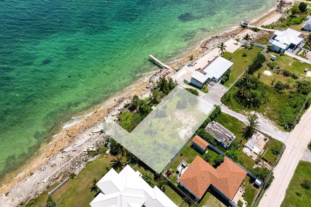 Lowe's Property Abaco BS — photo 4