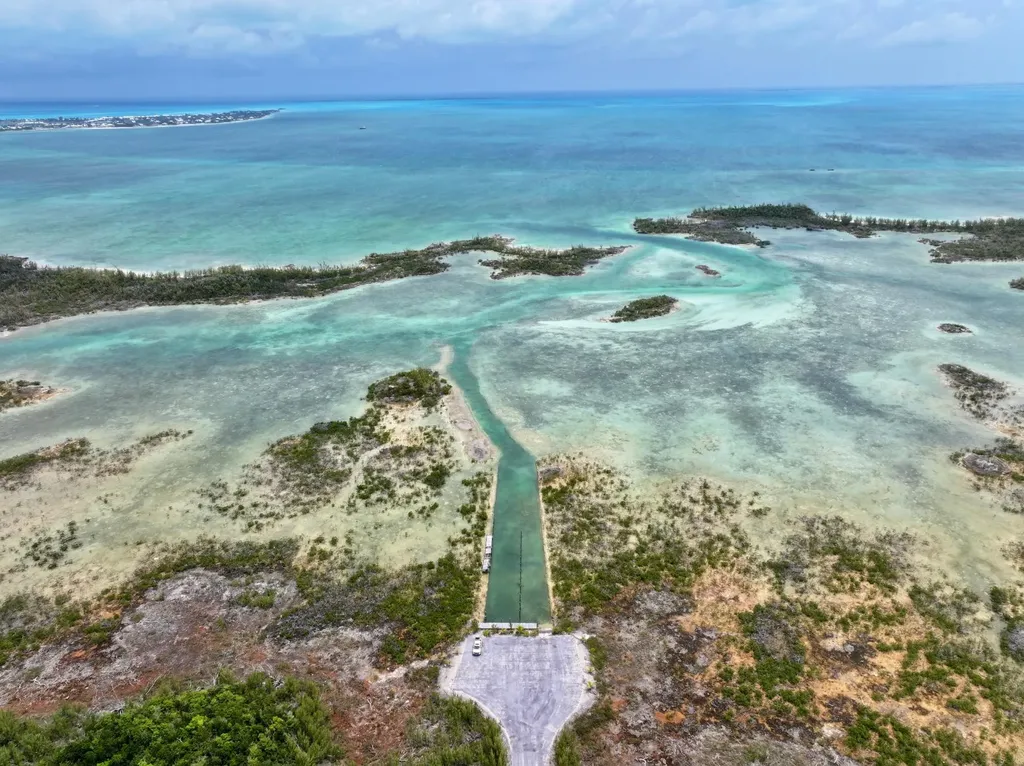 Lot 6 Turtle Cove Abaco BS — photo 9