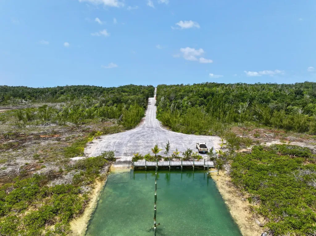 Lot 7 Turtle Cove Abaco BS — photo 9