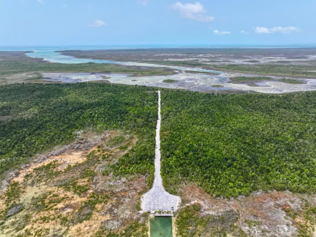 Lot 10 Turtle Cove Abaco BS — photo 8