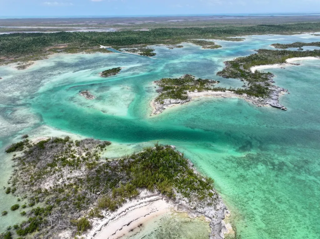 Lot 13 The Landing Abaco BS — photo 2