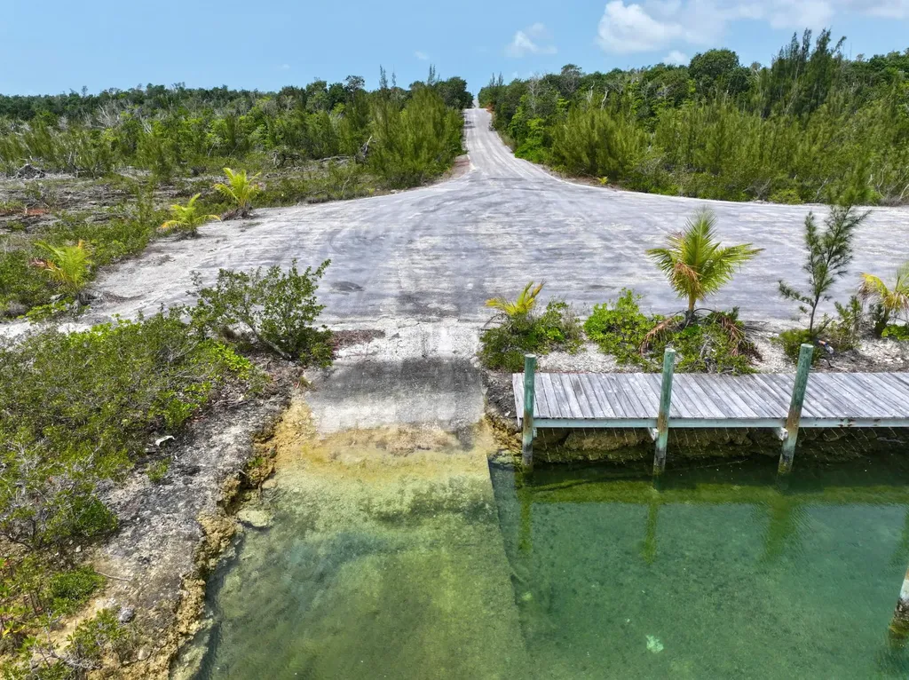 Lot 13 The Landing Abaco BS — photo 10