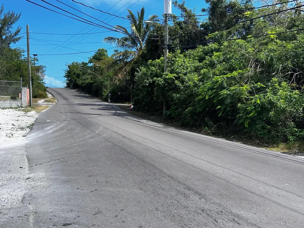 Faith Avenue North 1.4 Acres New Providence Paradise Island BS — photo 8