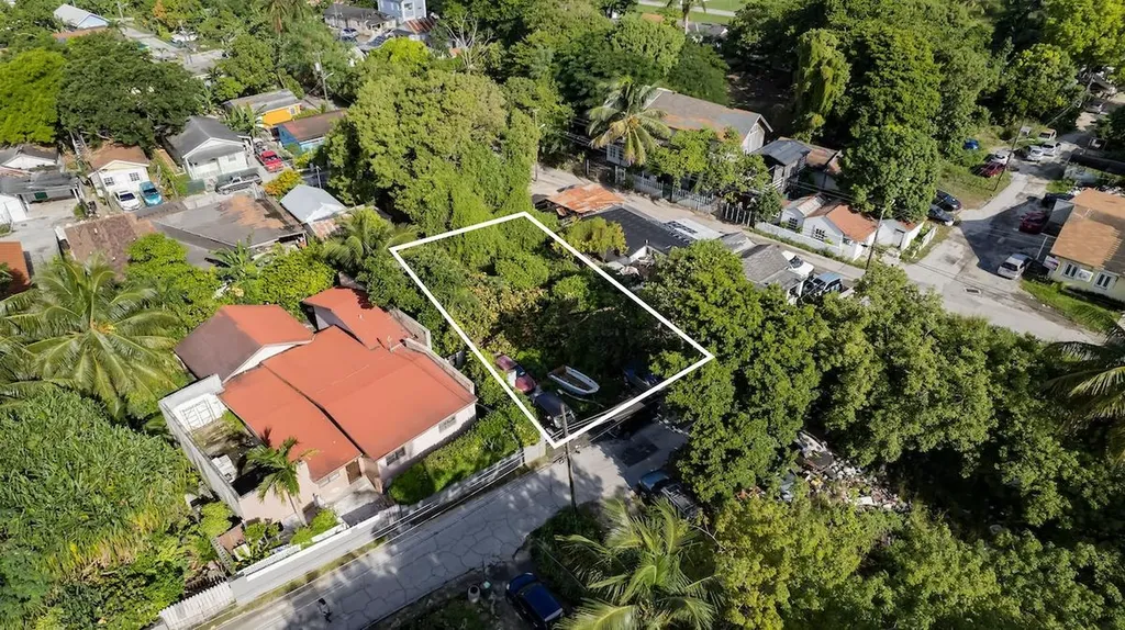 Rare Open-zoned Property New Providence Paradise Island BS — photo 5