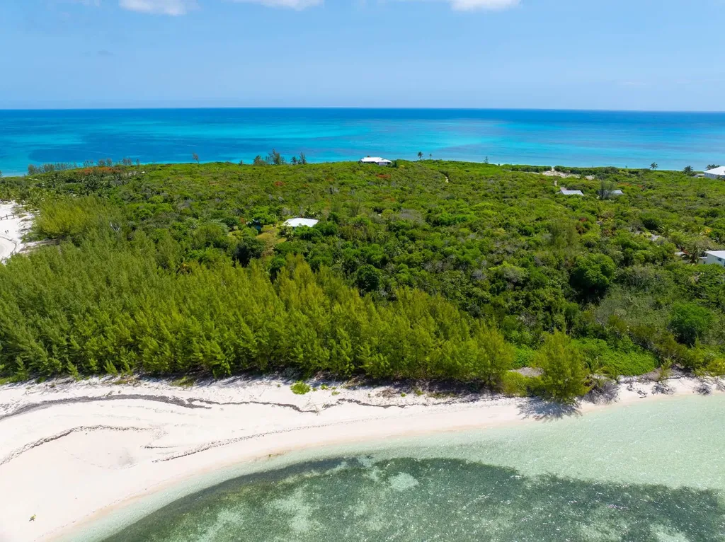 Street Elmo's North Coco Bay Abaco BS — photo 11