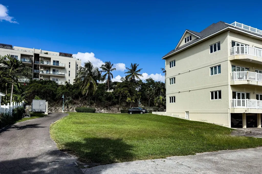 Harbour Colony II 11 New Providence Paradise Island BS — photo 4