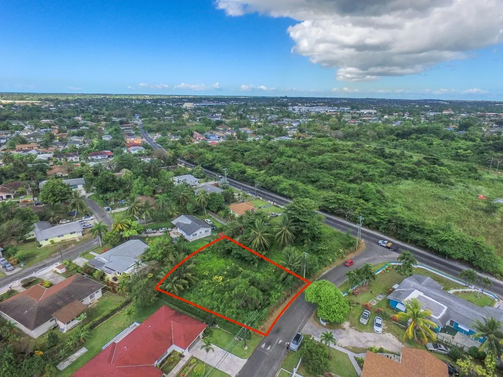 7 Dannottage Estates New Providence Paradise Island BS — photo 3