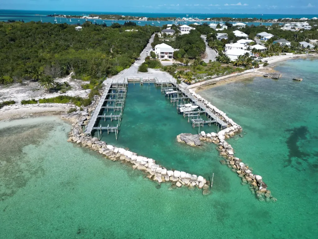 Sunrise Bay Subdivision 21 Abaco BS — photo 2