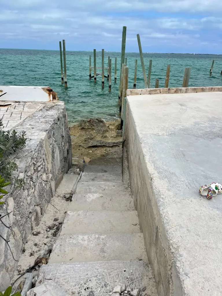 Eastern Shores 11 Abaco BS — photo 6