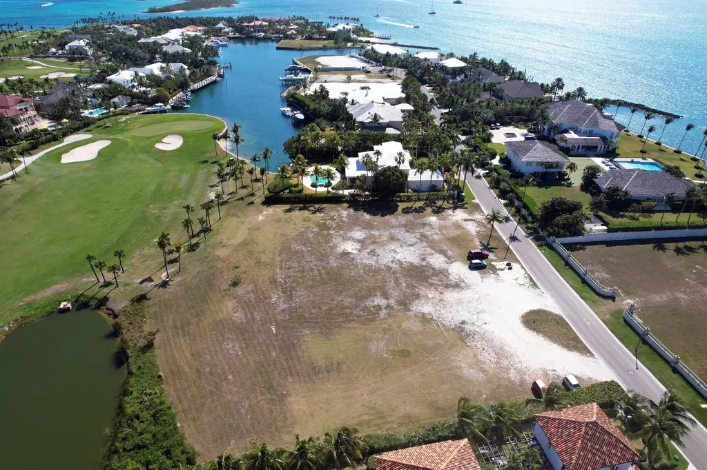 Harbour's Way New Providence Paradise Island BS — photo 12