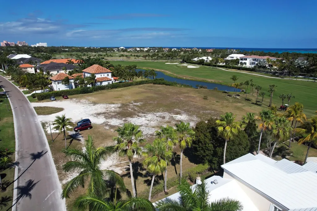 Harbour's Way New Providence Paradise Island BS — photo 10