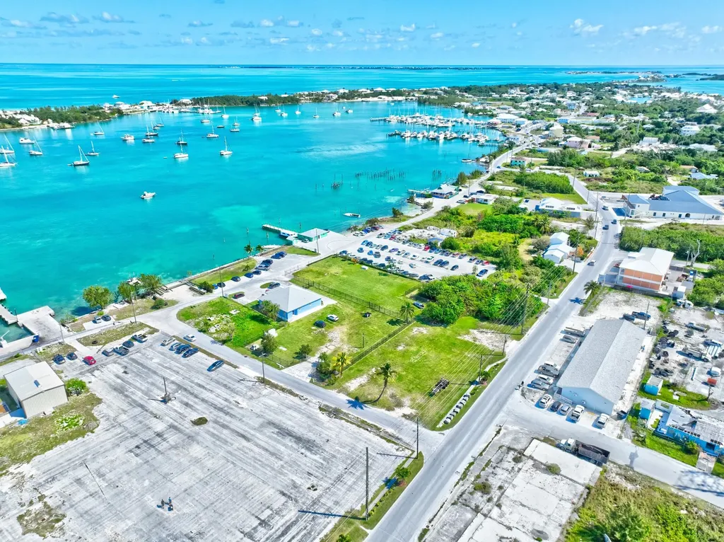 Downtown Marsh Harbour Abaco BS — photo 2