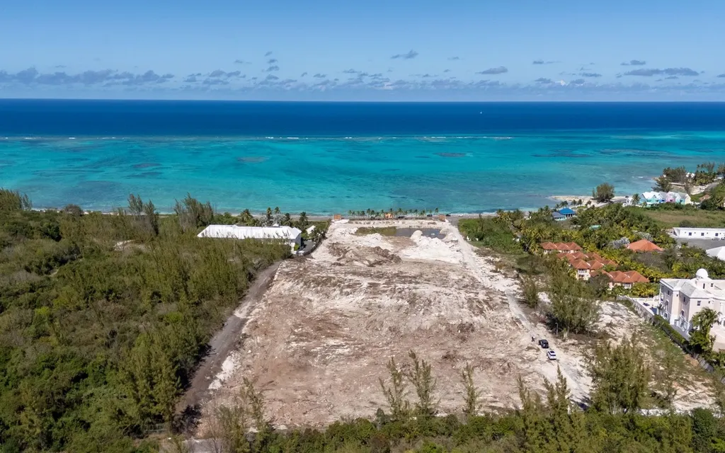 Oceanfront Parcel New Providence Paradise Island BS — photo 5