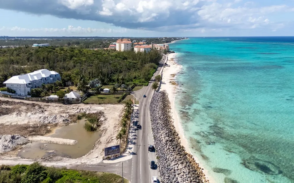 Oceanfront Parcel New Providence Paradise Island BS — photo 8