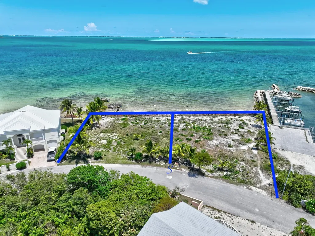Sunrise Bayfront Lot 17 Abaco BS — photo 2