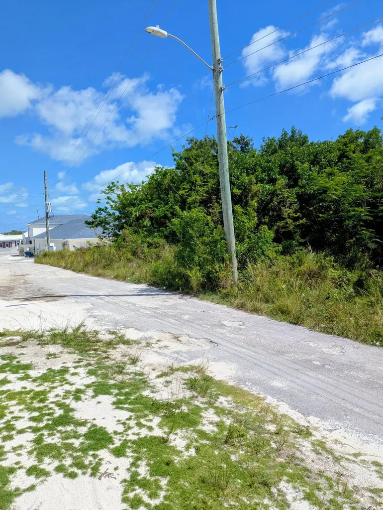 Soldier Road 2 Abaco BS — photo 10