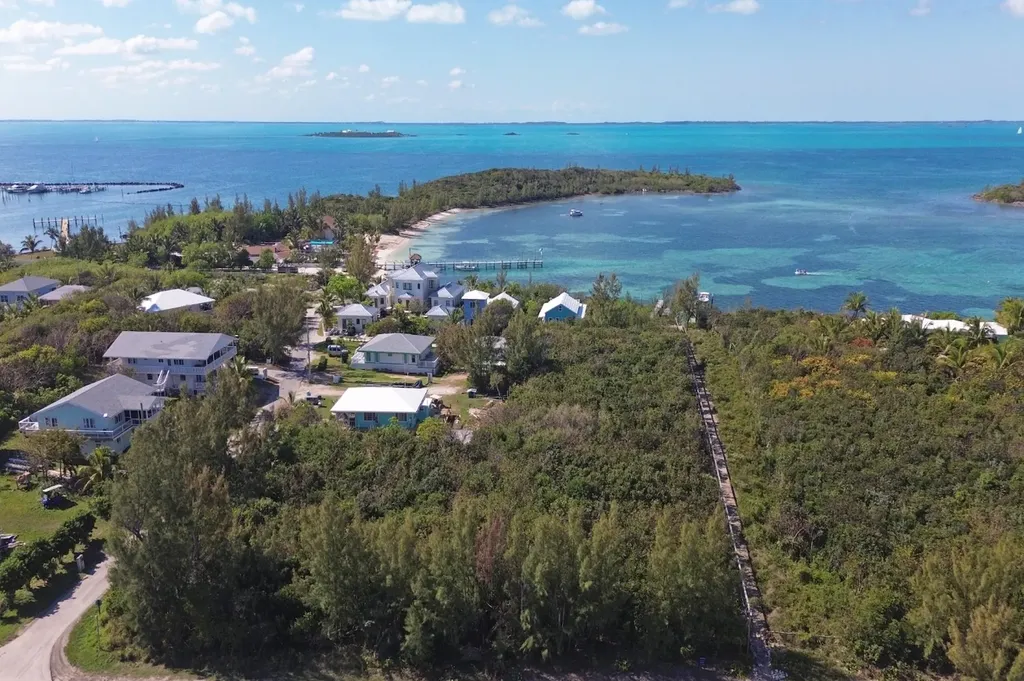 S.c. Bootle Highway, Abaco Abaco BS — photo 4