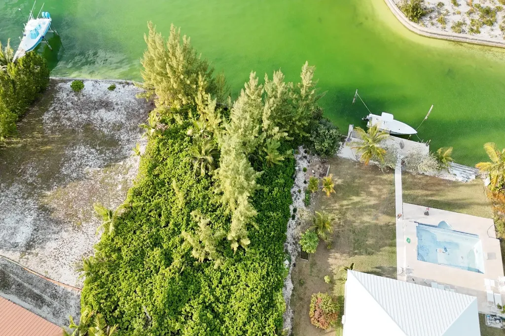 Canal Lot 13 Galleon Dr Lot 13,bay Abaco BS — photo 9