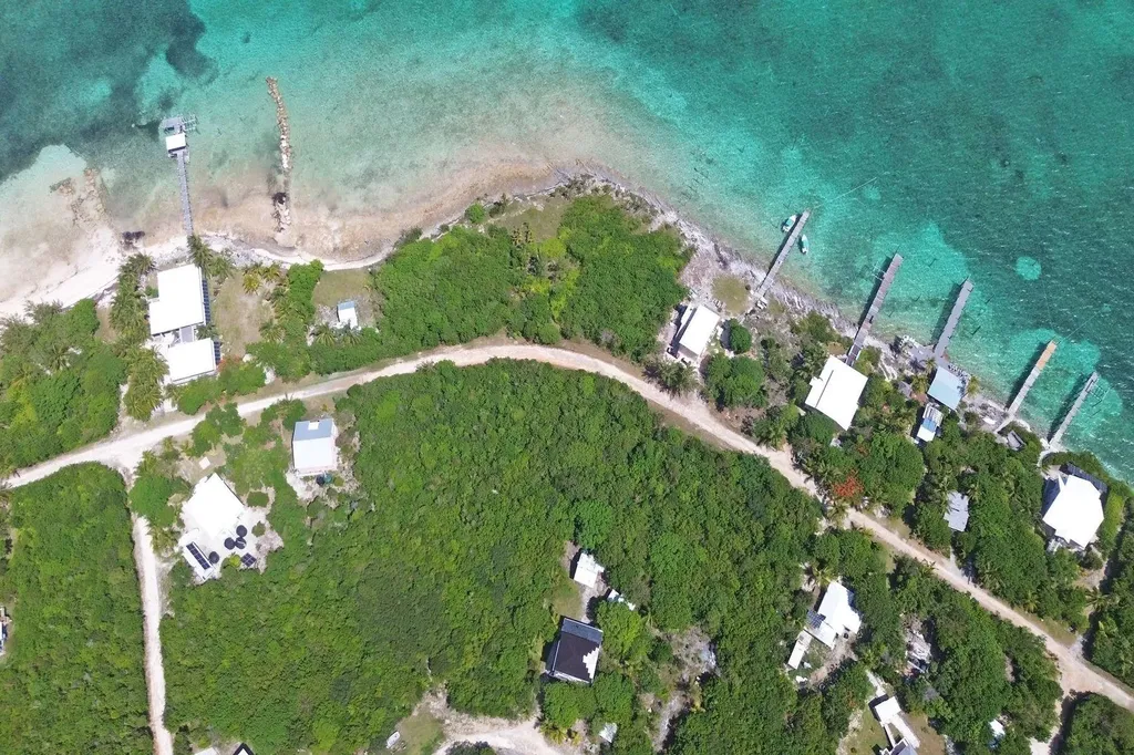 Sea Shine Lot 83 Abaco BS — photo 10
