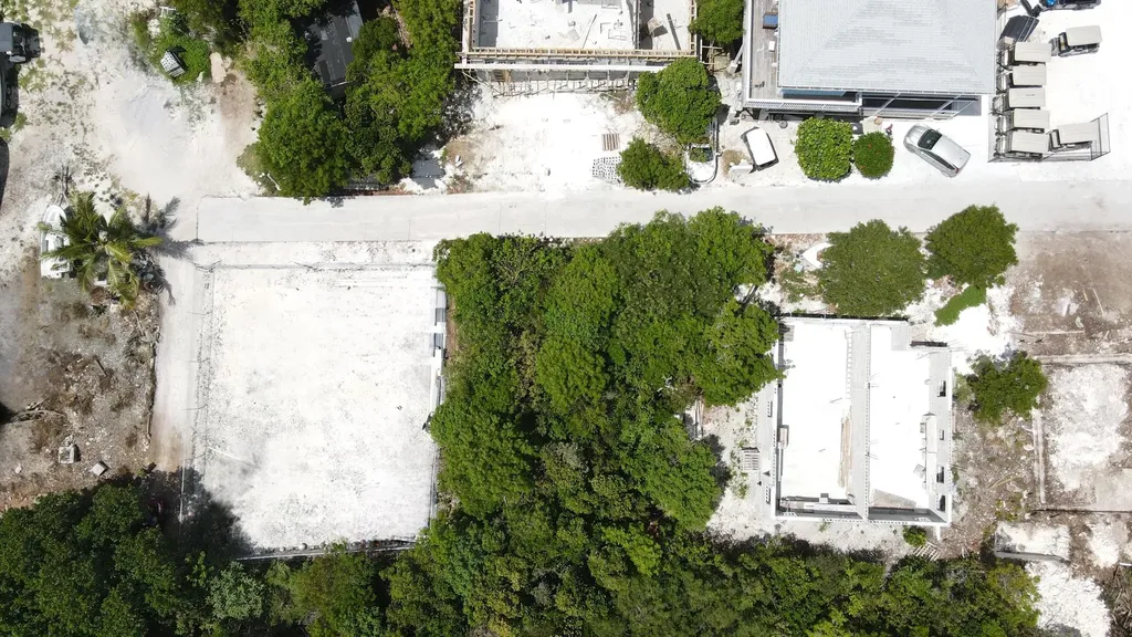 Lot 8 Just Enough, Hope T Abaco BS — photo 3