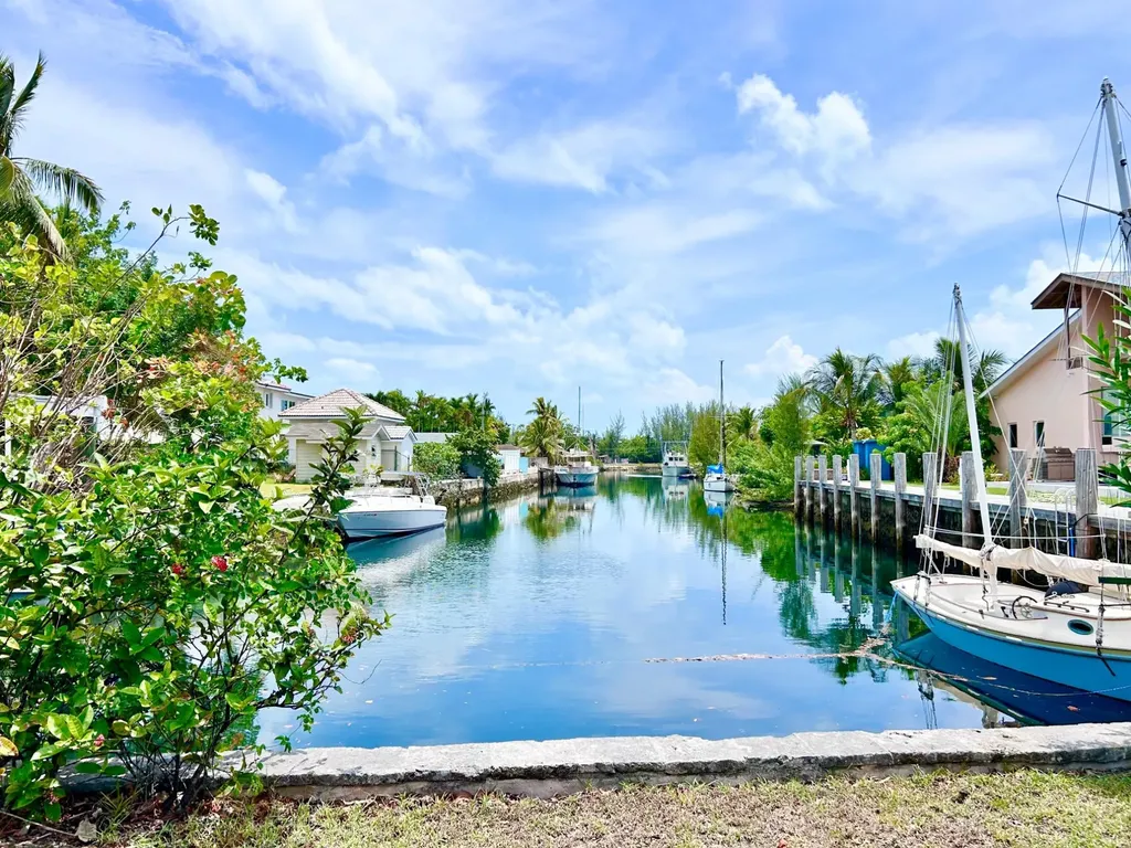 Leeds Road 72 New Providence Paradise Island BS — photo 7
