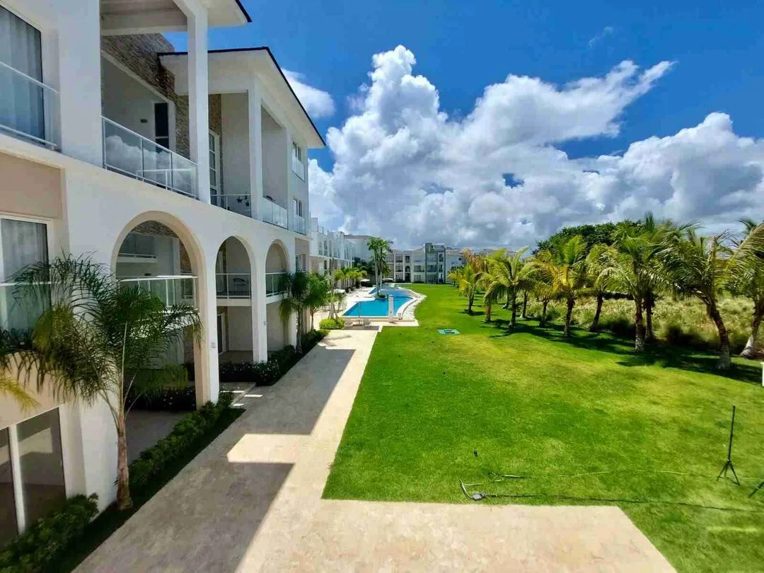 Amazing 1BR Condo for sale in Punta Cana Fully furnished with golf and pool views — photo 3