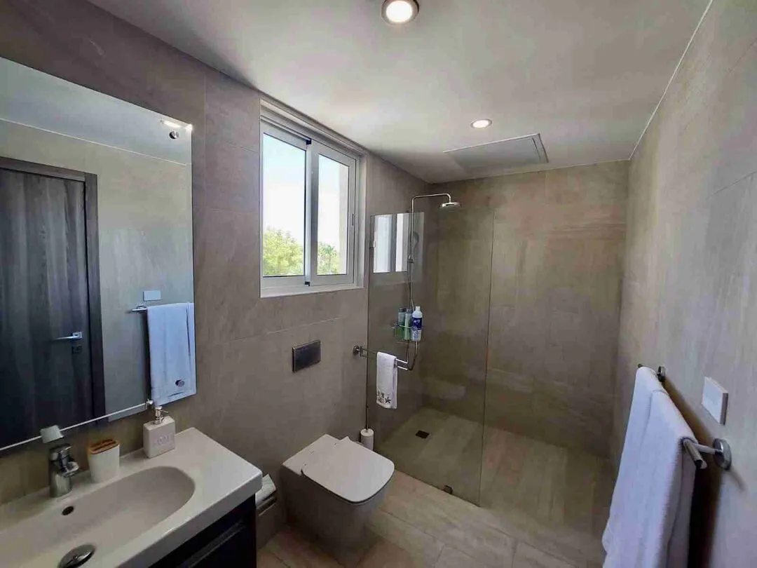Amazing 1BR Condo for sale in Punta Cana Fully furnished with golf and pool views — photo 5