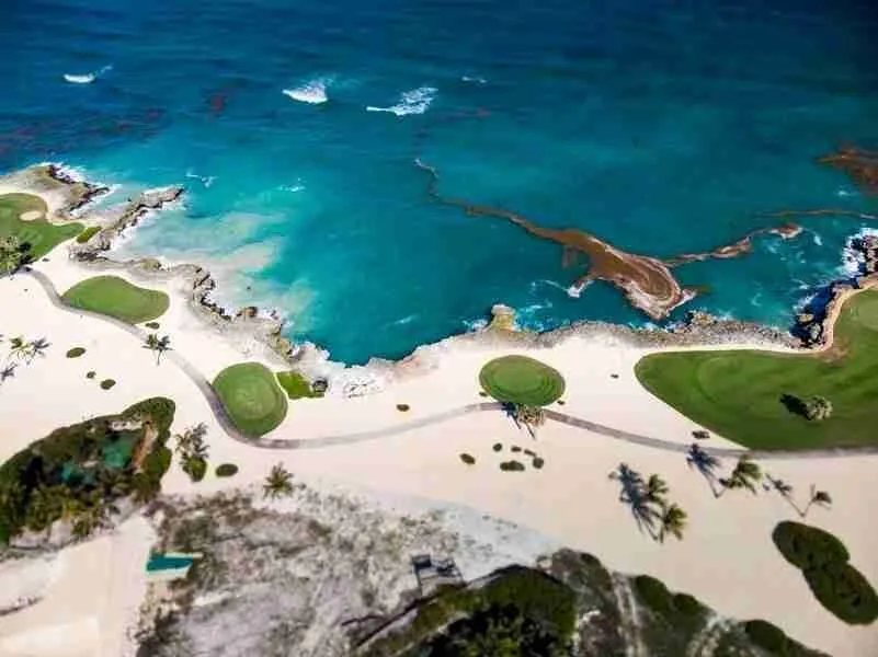 Amazing Two-bedroom Condo for sale with Golf Course and Jacuzzi at Punta Cana — photo 3
