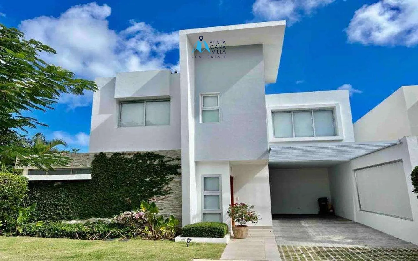 Bavaro, Three Bedroom Villa For Sale In Downtown Punta Cana — photo 1