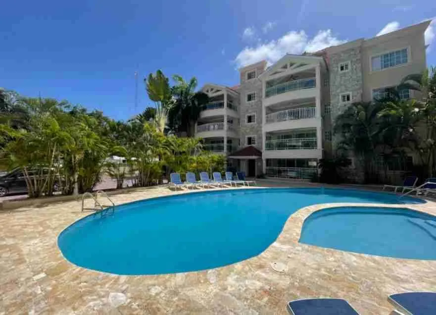 Beautiful four-bedroom penthouse for sale near the beach in Punta Cana. — photo 2