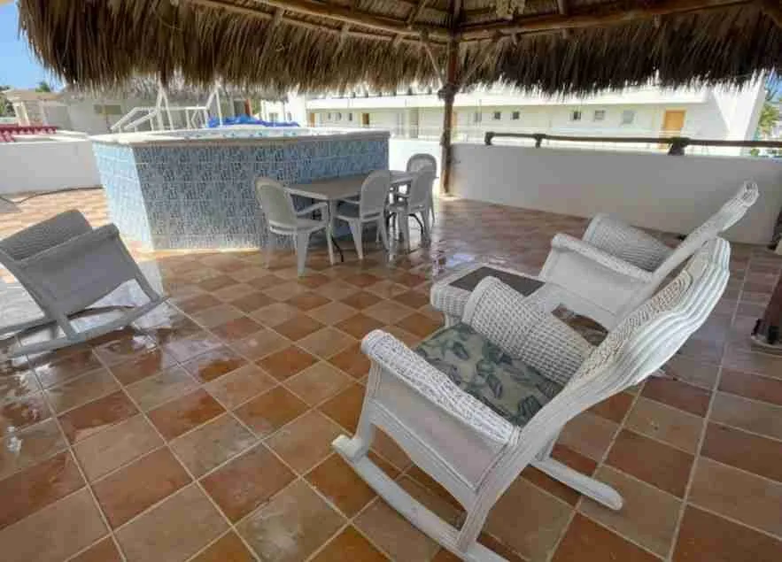Beautiful four-bedroom penthouse for sale near the beach in Punta Cana. — photo 8