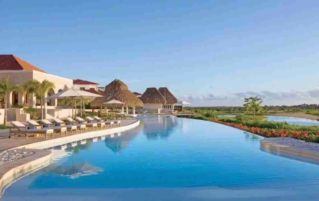 Captivating 3BR Condo for sale in Cap Cana, jacuzzi and Beautiful views! — photo 7