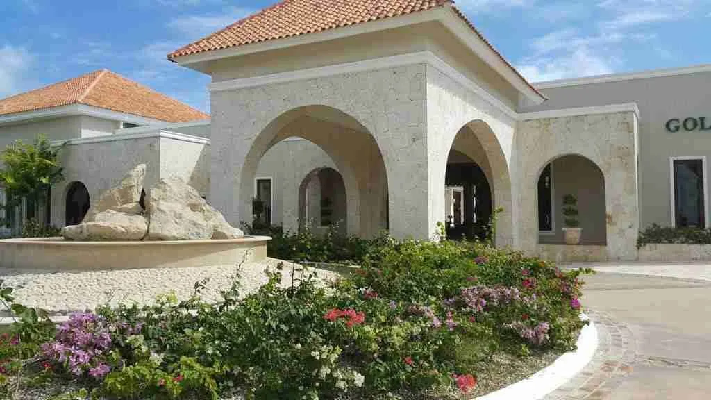 Captivating 3BR Condo for sale in Cap Cana, jacuzzi and Beautiful views! — photo 9