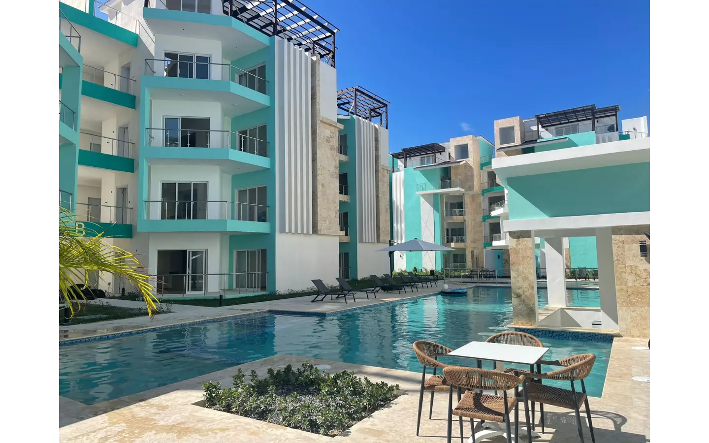 Charming One-Bedroom Condo for Sale at Maple Beach and Suites – El Cortecito, Bávaro, Punta Cana — photo 1