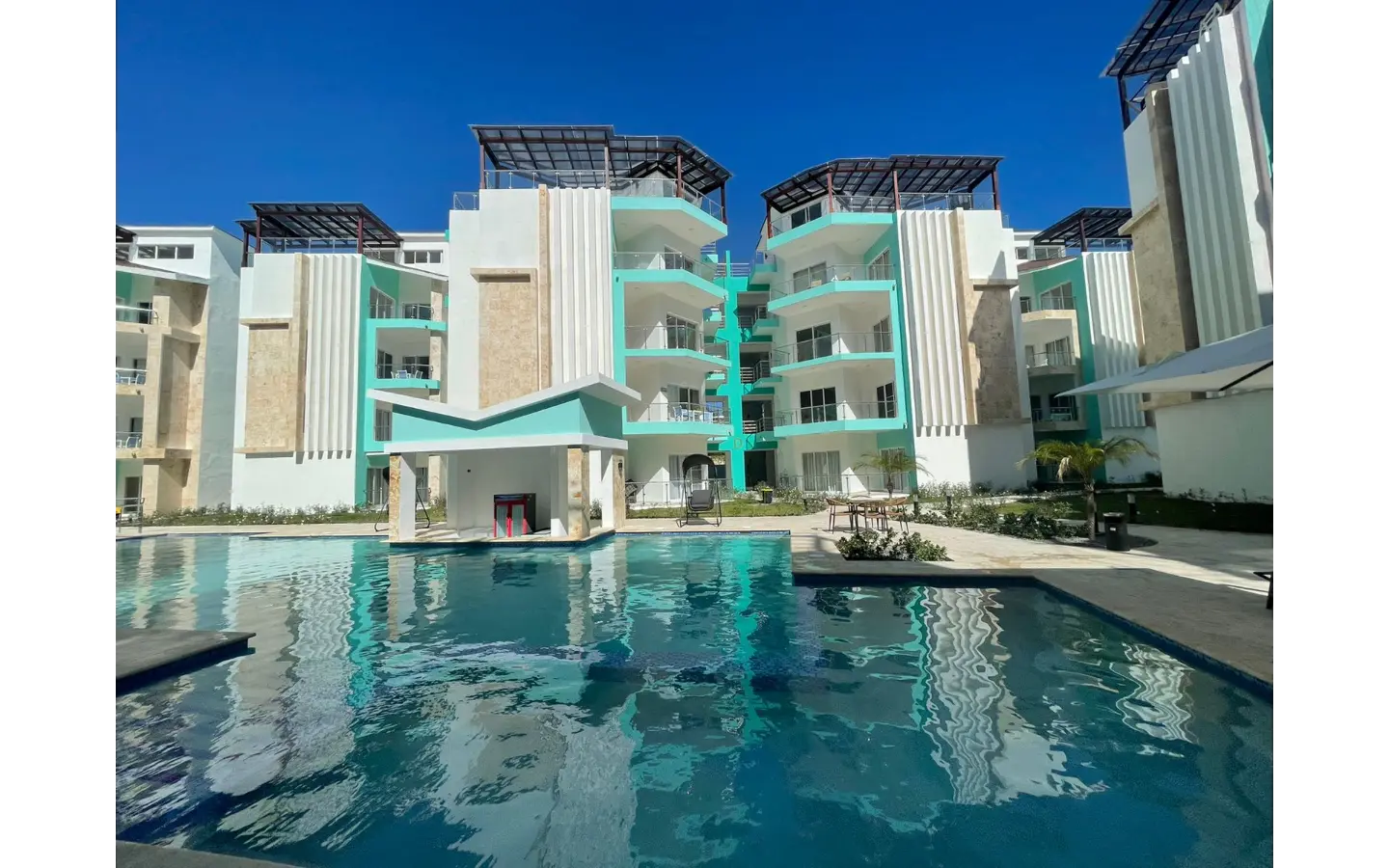 Charming One-Bedroom Condo for Sale at Maple Beach and Suites – El Cortecito, Bávaro, Punta Cana — photo 5