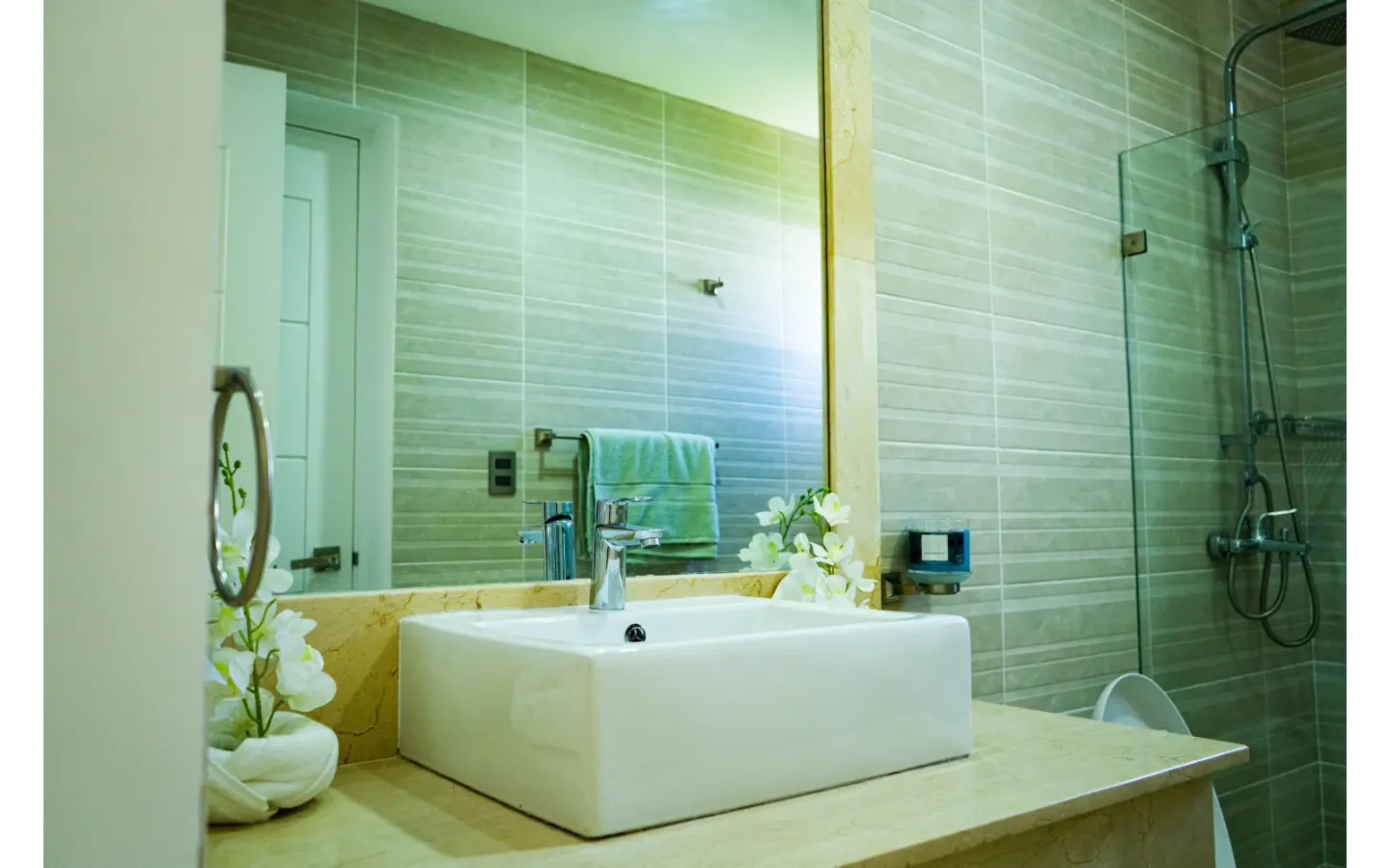 Charming One-Bedroom Condo for Sale at Maple Beach and Suites – El Cortecito, Bávaro, Punta Cana — photo 7