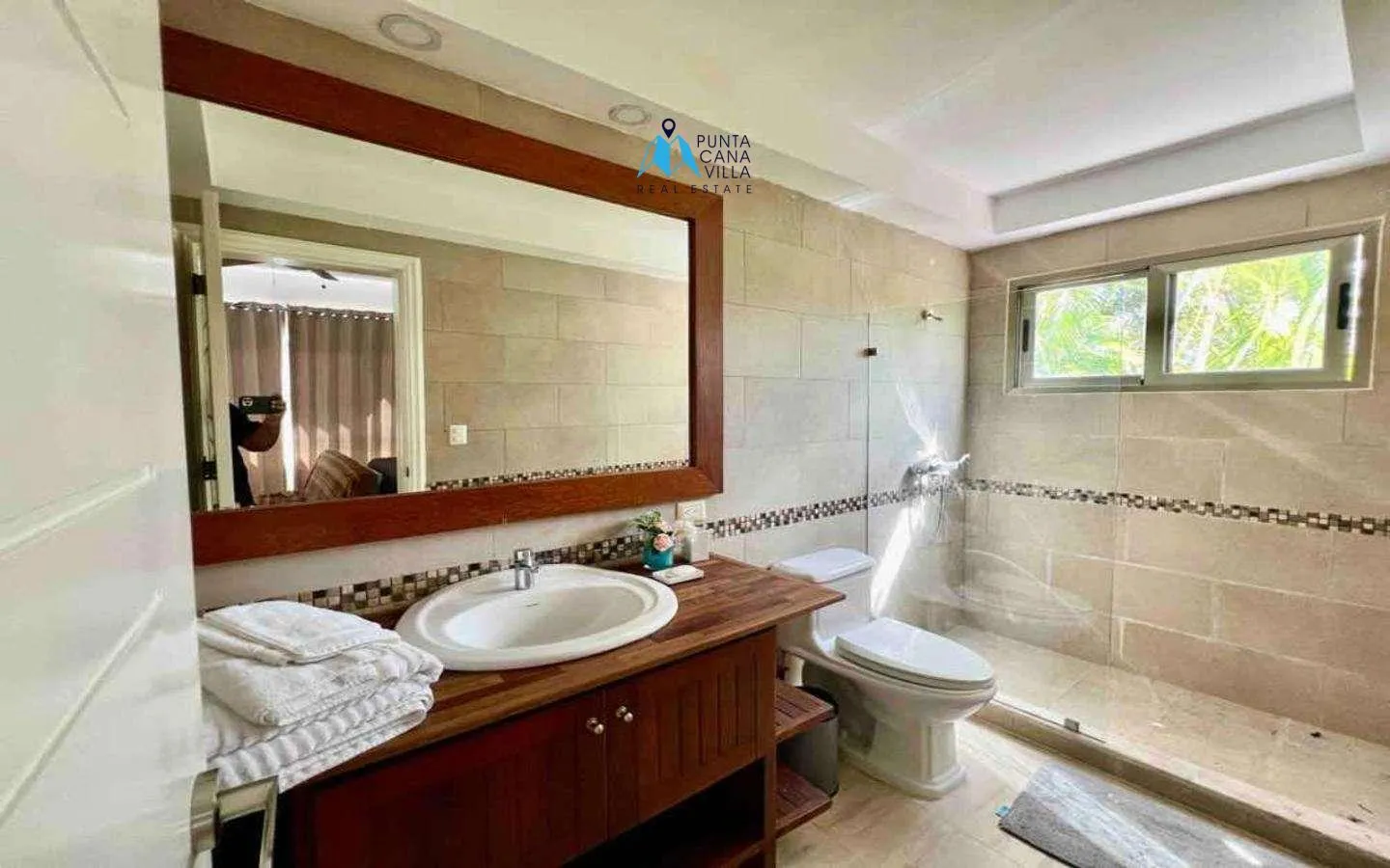 Cocotal: Furnished Four Bedroom Bavaro Villa For Sale — photo 5
