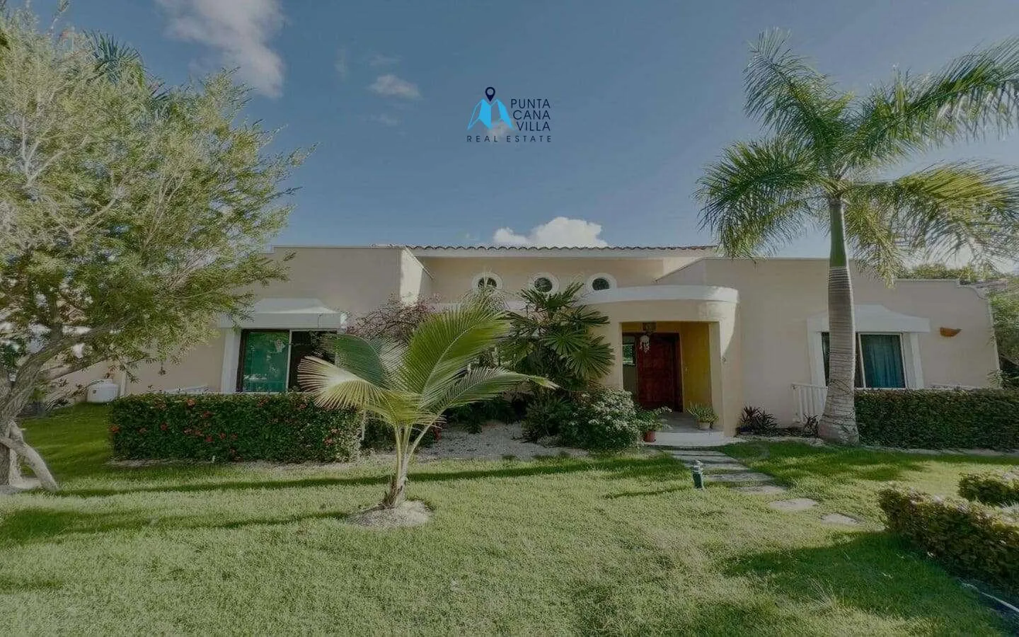 Cocotal: Spacious Three Bedroom Villa For Sale With Beautiful Golf Course View — photo 1