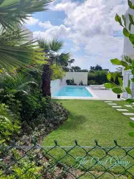 Cozy and Beautiful Four-bedroom Punta Cana villa for sale at Downtown — photo 12