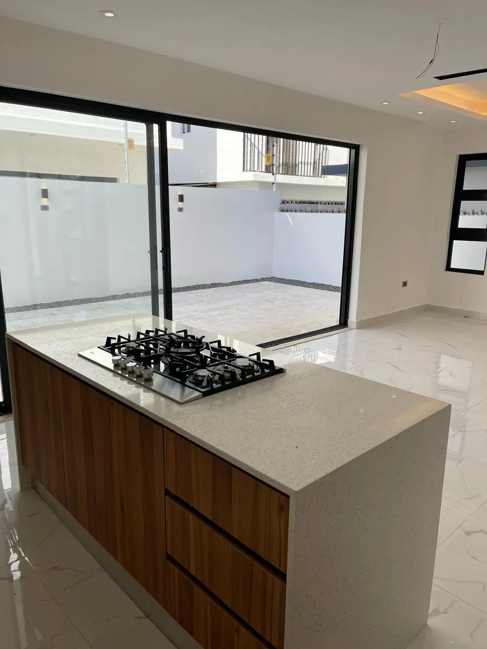 Modern 3-Bedroom Villa for Sale at Decena Residences, Brisas de Bávaro — Punta Cana — photo 12