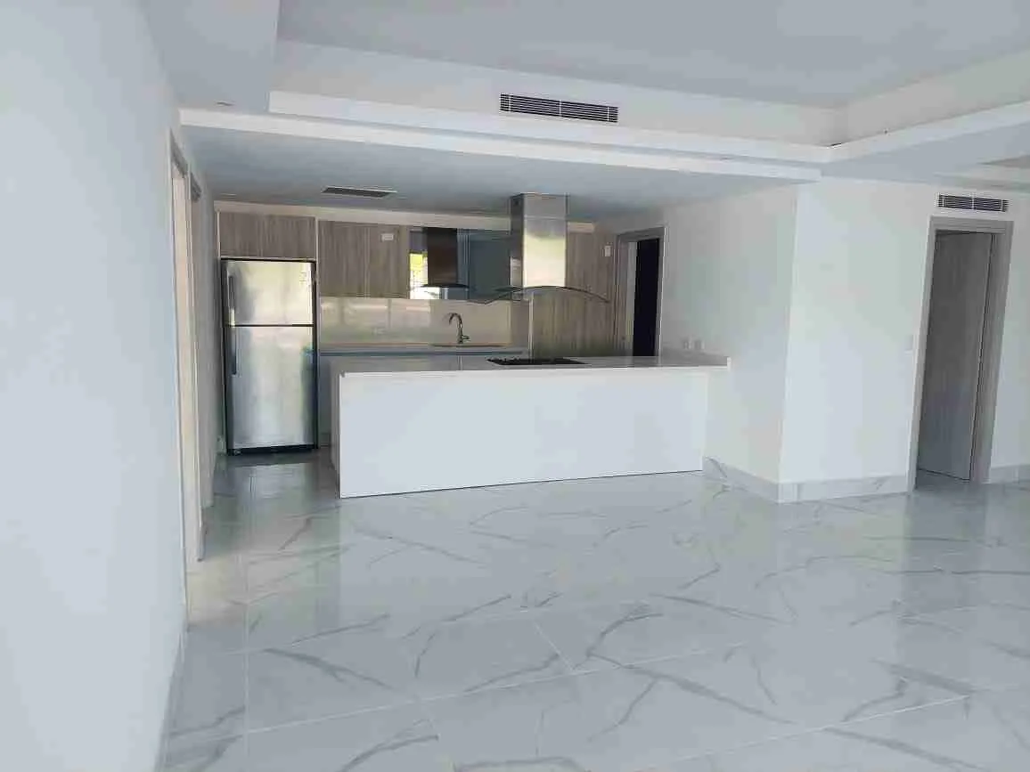 Exclusive 2BR Apartment for sale with 2 balconies and beach access in Cap Cana — photo 2