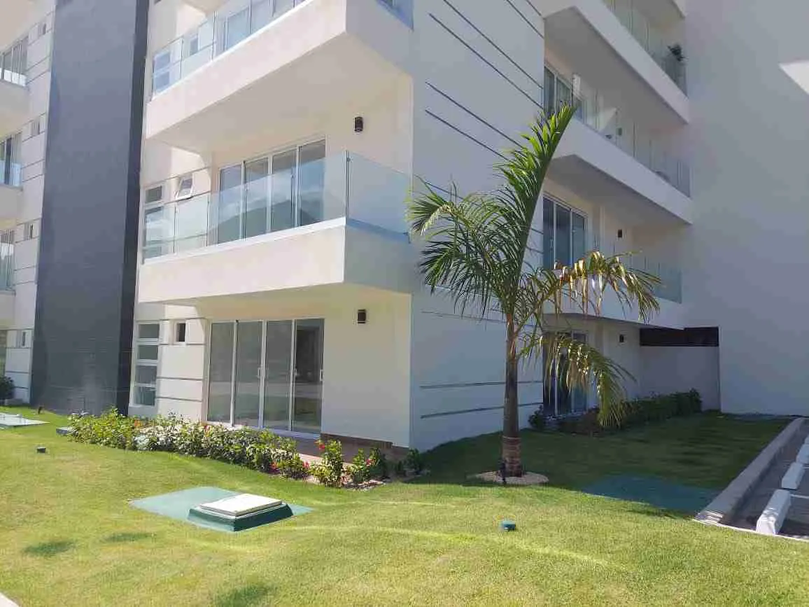 Exclusive 2BR Apartment for sale with 2 balconies and beach access in Cap Cana — photo 3