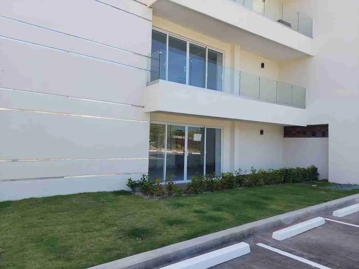 Exclusive 2BR Apartment for sale with 2 balconies and beach access in Cap Cana — photo 5