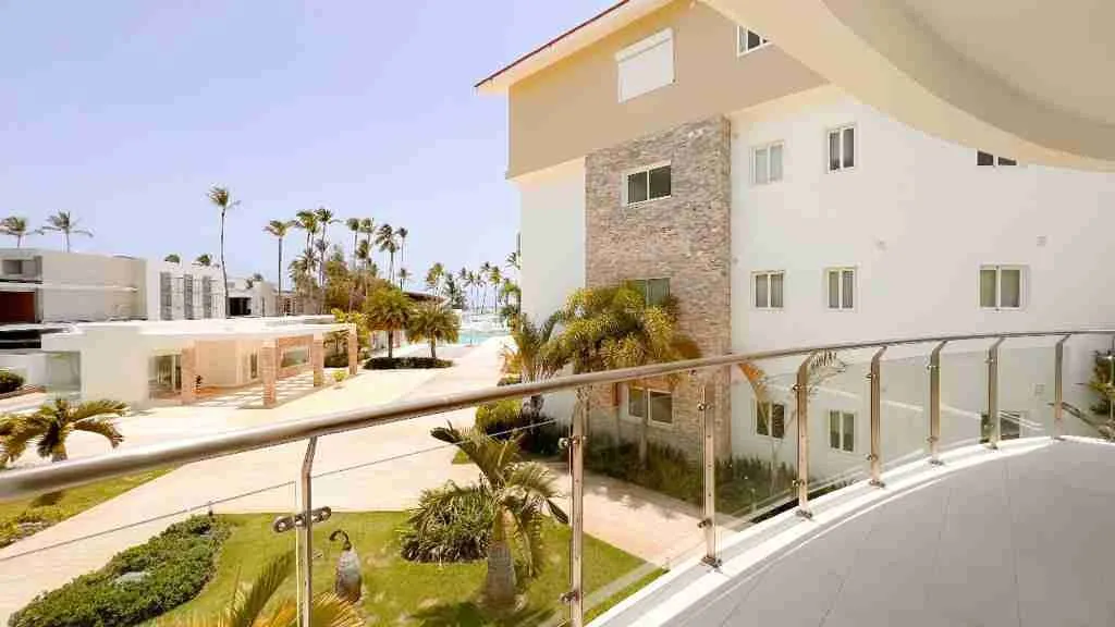Exclusive Beachfront Two bedroom condo for sale in Punta Cana — photo 2